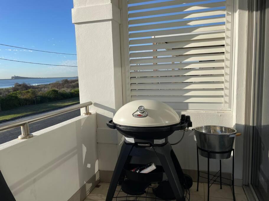 Beach House On Stockton Beach, Newcastle Villa Exterior foto